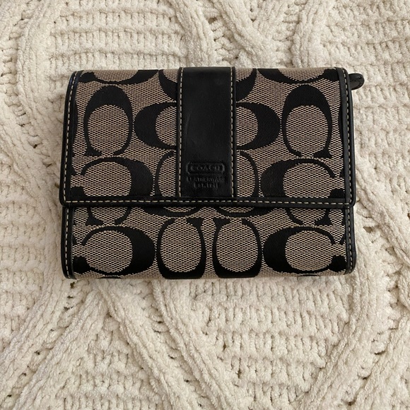 COPY - Coach Wallet Trifold - Picture 1 of 13